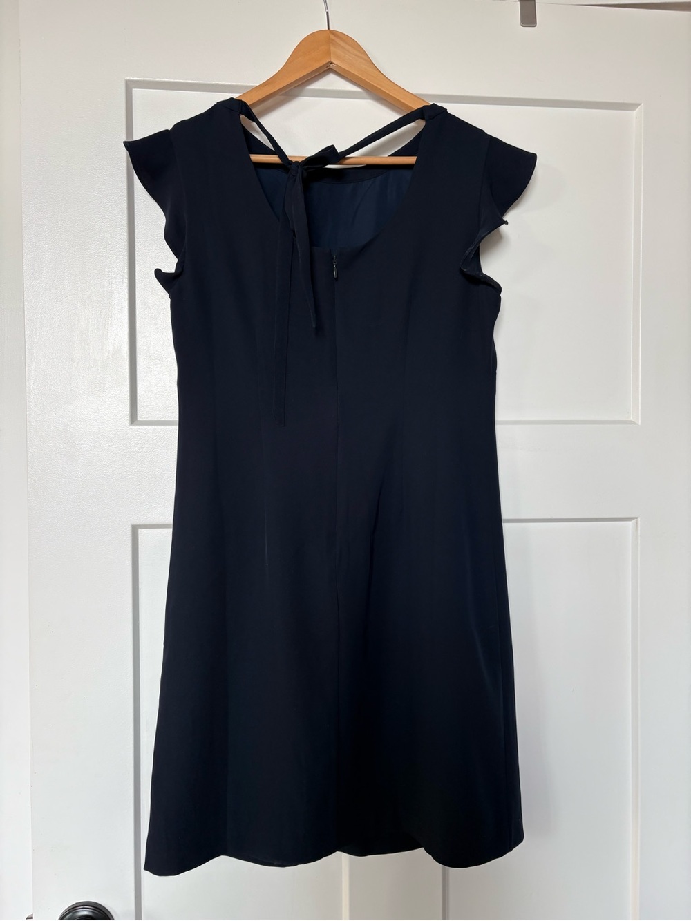 Loft Classic Navy Blue Flutter Sleeve Dress Size 2 - Picture 5 of 9